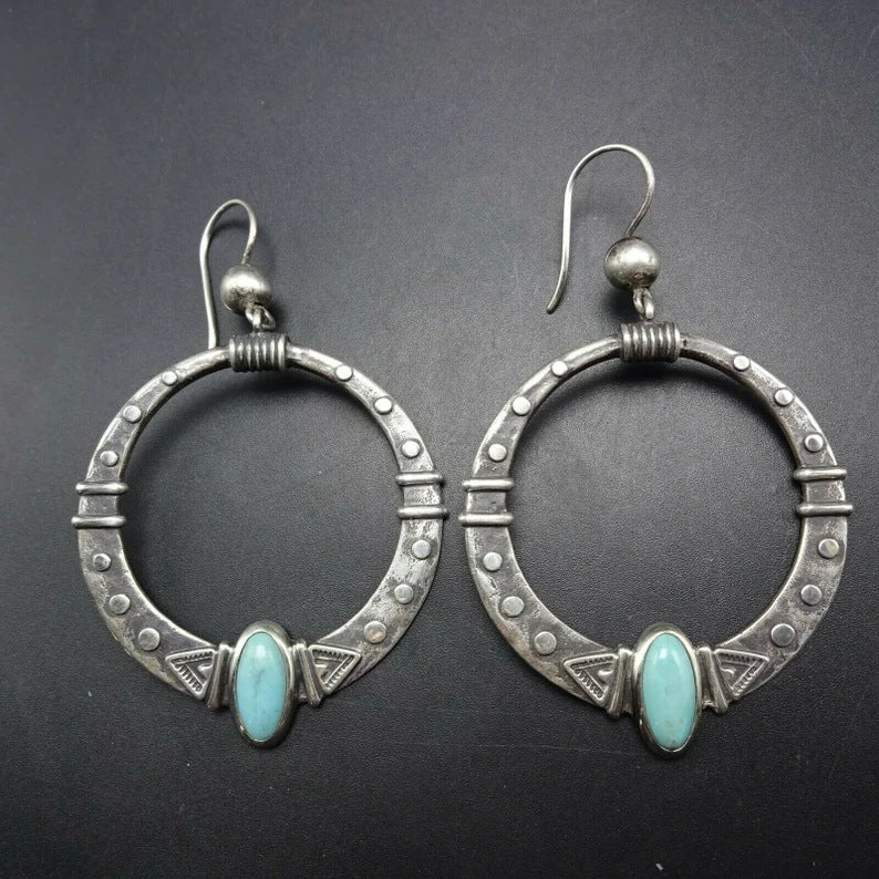 Elegant Silver Earring for Every Occasion