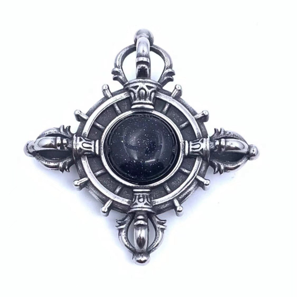 Charming Pendant for Any Occasion