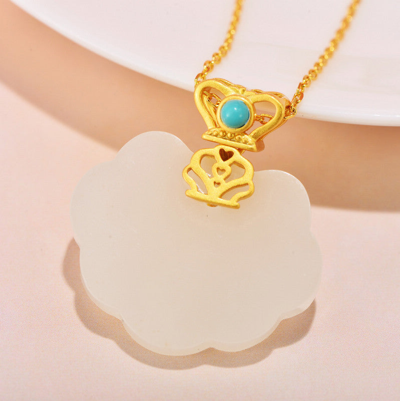 Charming Gold Necklace for Any Occasion