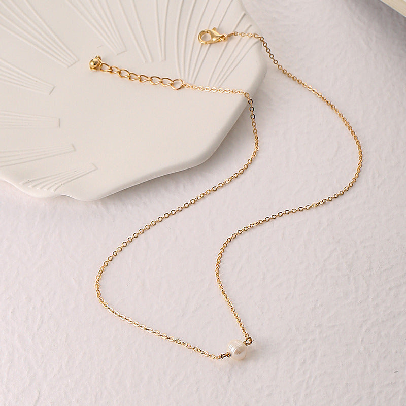 Classic Pearl Necklace with Timeless Appeal