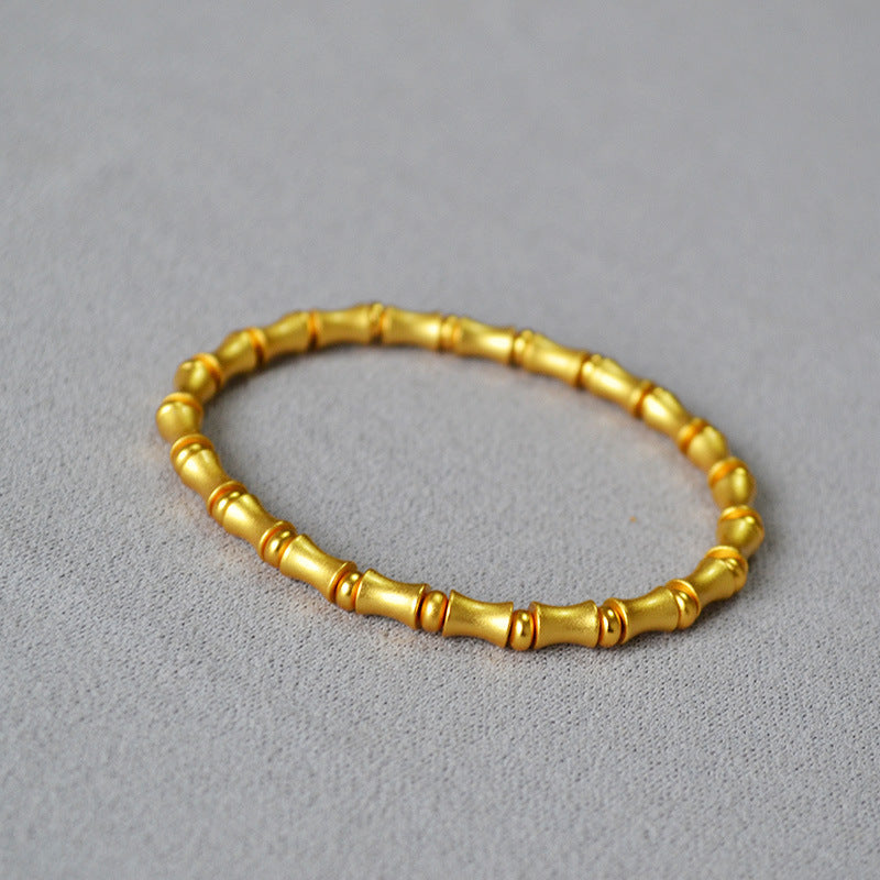Romantic Gold Bracelet for Special Moments