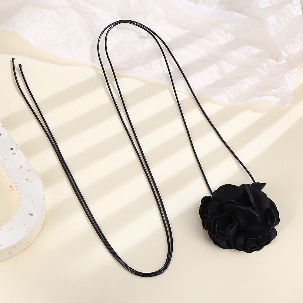 Stunning Necklace for Daily Wear