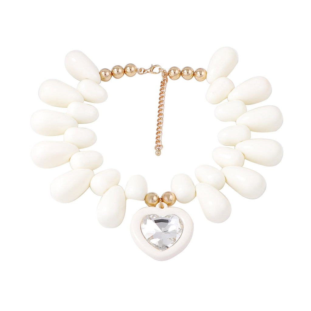 Charming Piece for Any Occasion