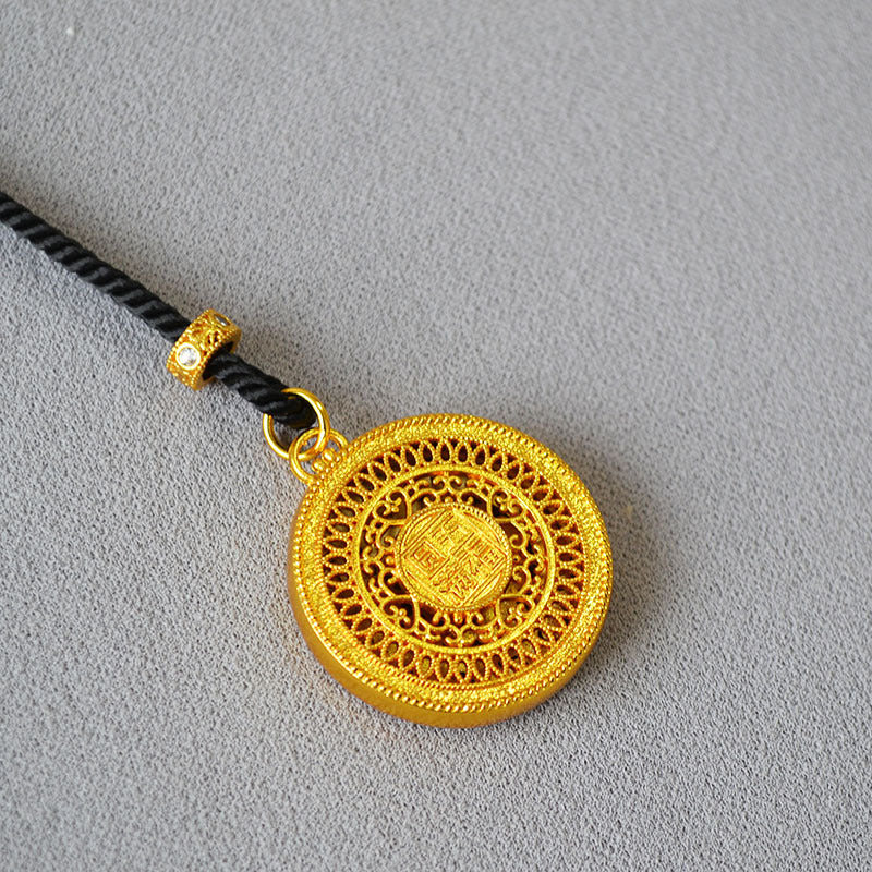 Classic Gold Necklace with Timeless Appeal