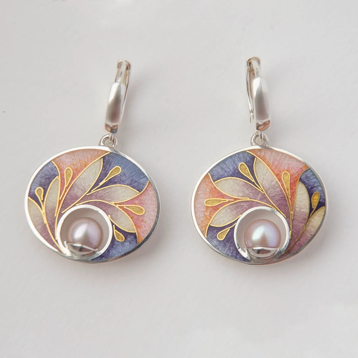 Beautiful Pearl Earring with Unique Style