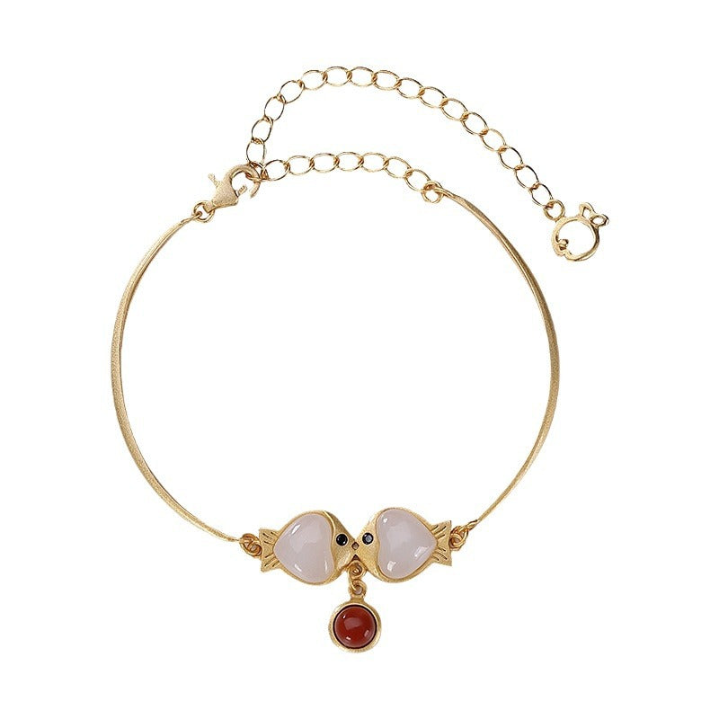 Romantic Gold Bracelet for Special Moments