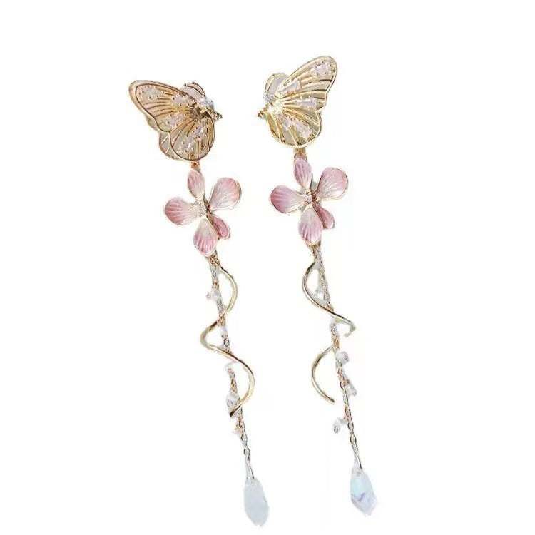 Romantic Gold Earring for Special Moments