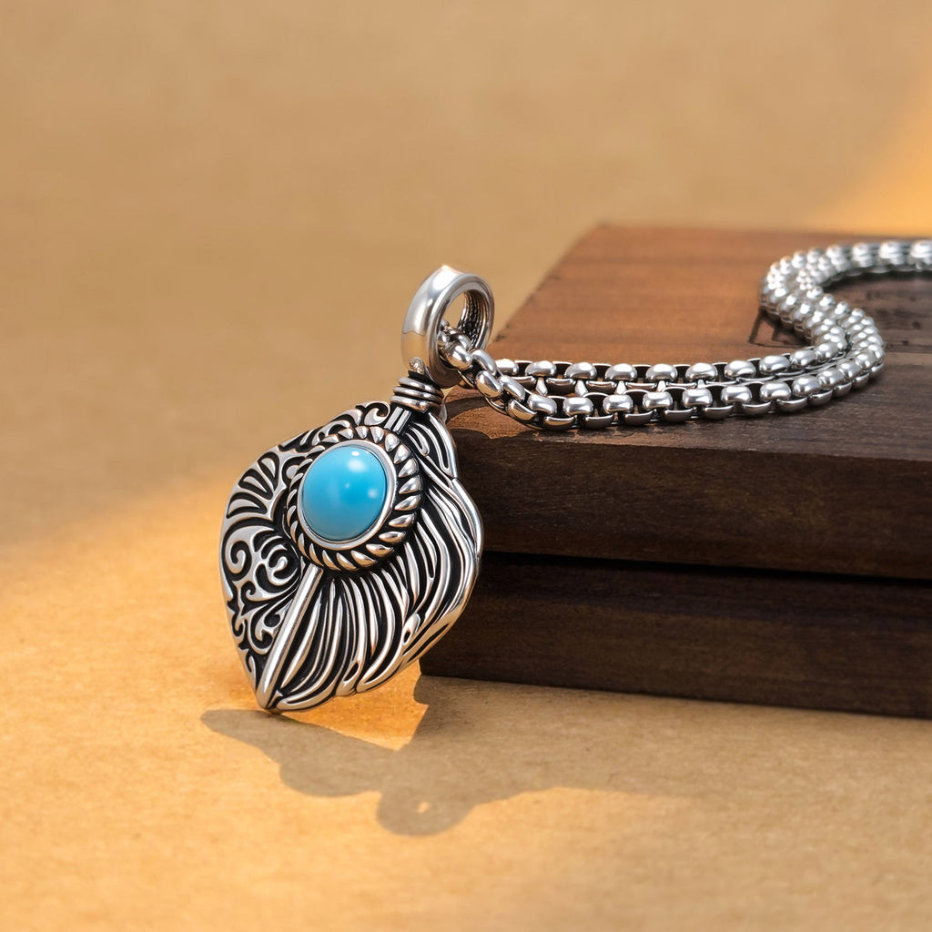 Beautiful Silver Necklace with Unique Style