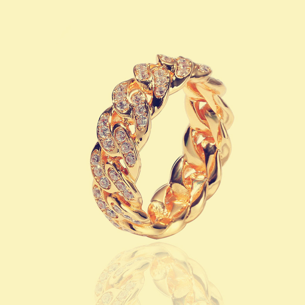 Elegant Gold Chain for Every Occasion
