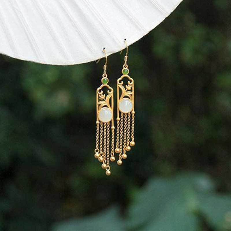 Stunning Gold Earring for Daily Wear