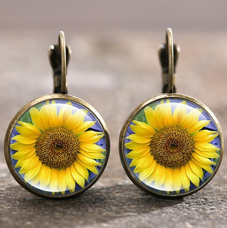 Elegant Earring for Every Occasion