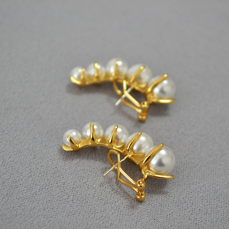 Stunning Pearl Earring for Daily Wear