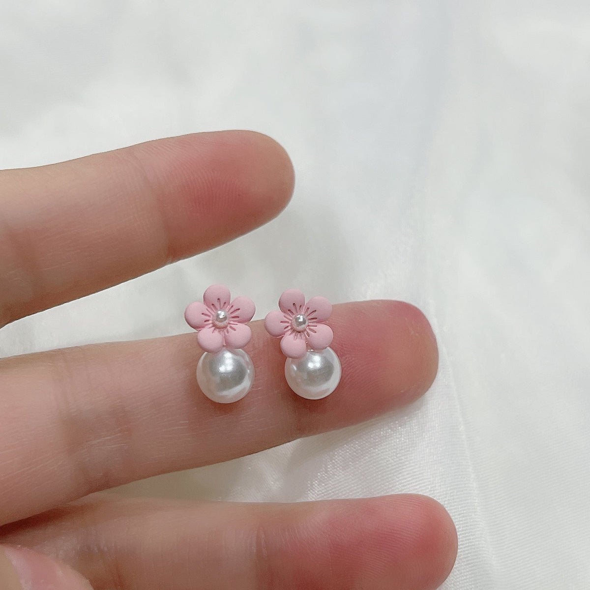 Vintage Handmade Pearl Earring