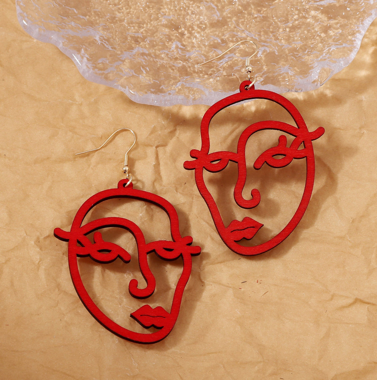 Charming Earring for Any Occasion