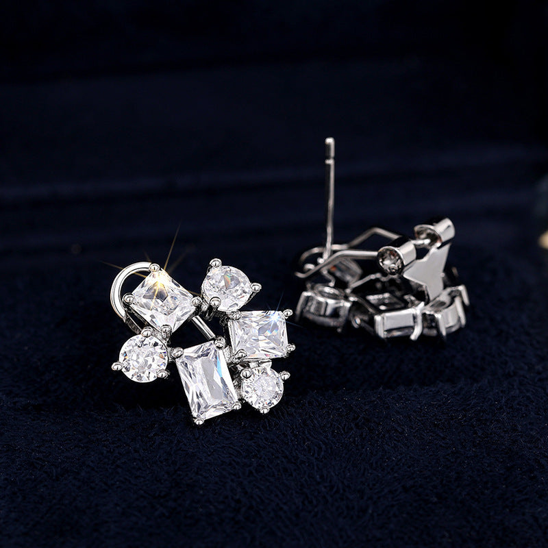 Charming Earring for Any Occasion
