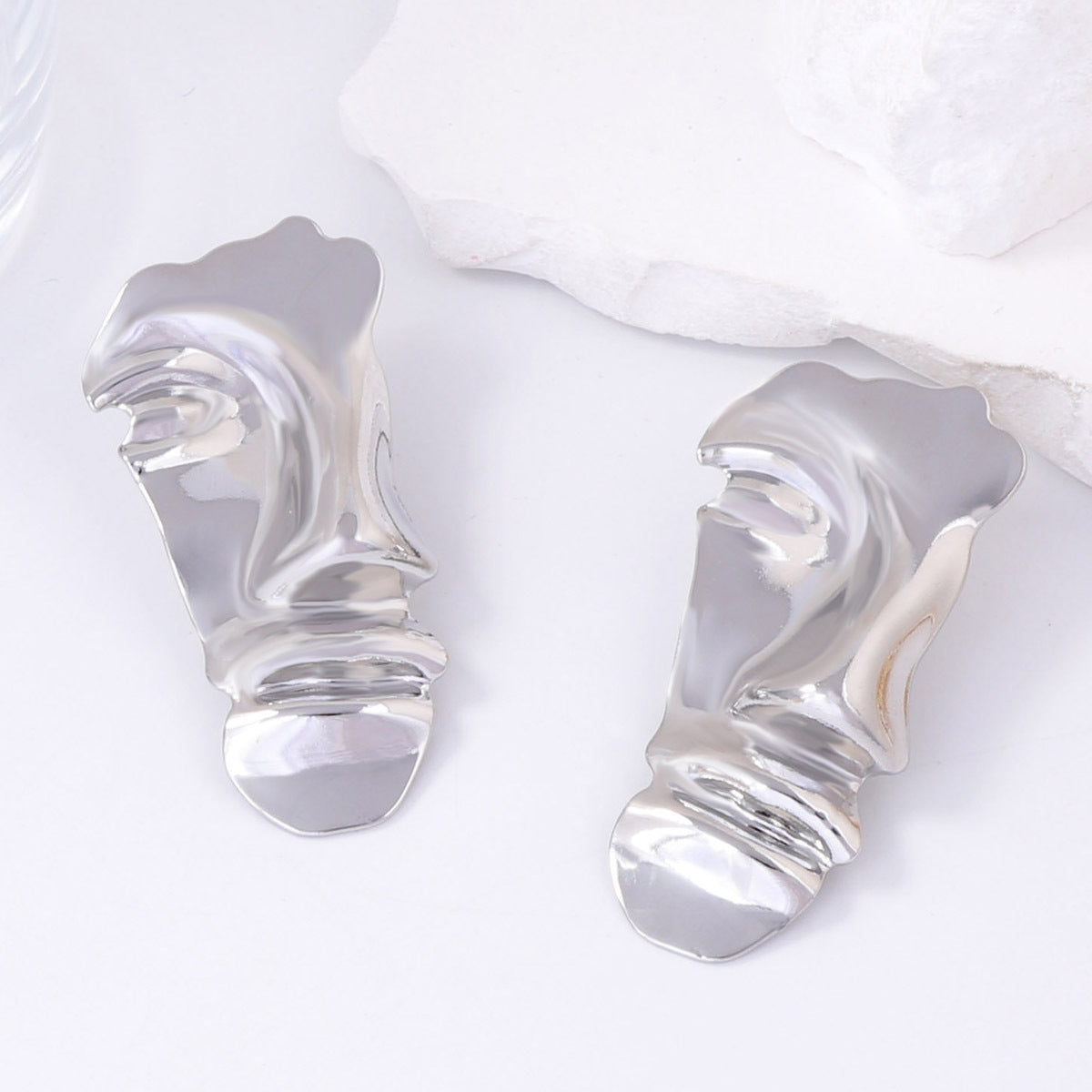 Charming Piece for Any Occasion
