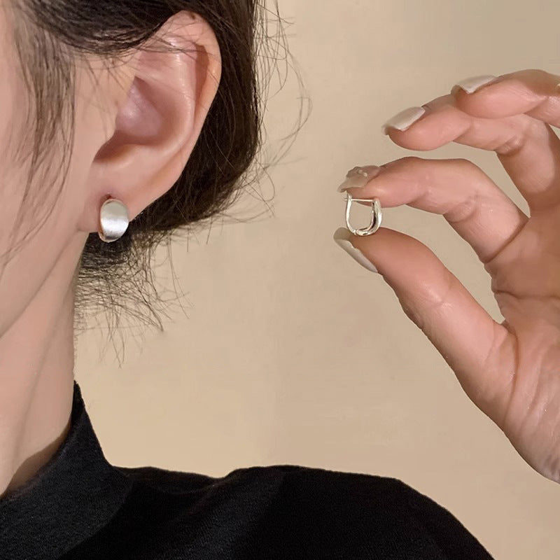 Classic Earring with Timeless Appeal
