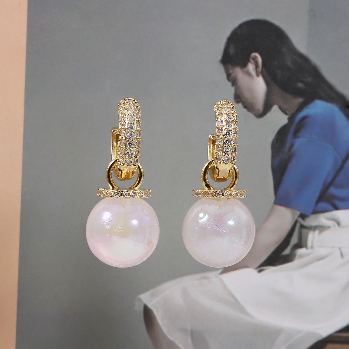 Romantic Pearl Earring for Special Moments