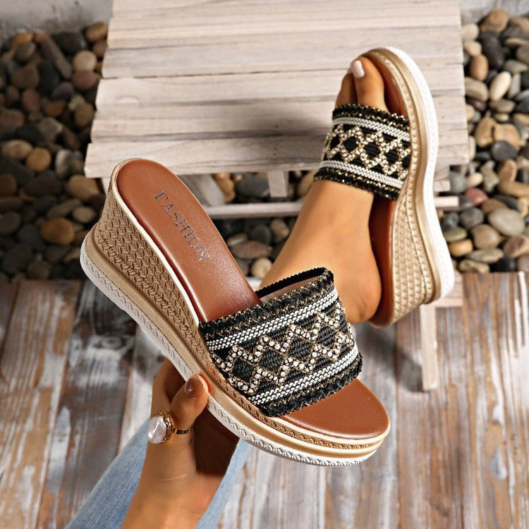 Graceful Orthopedic Sandals for Modern Look