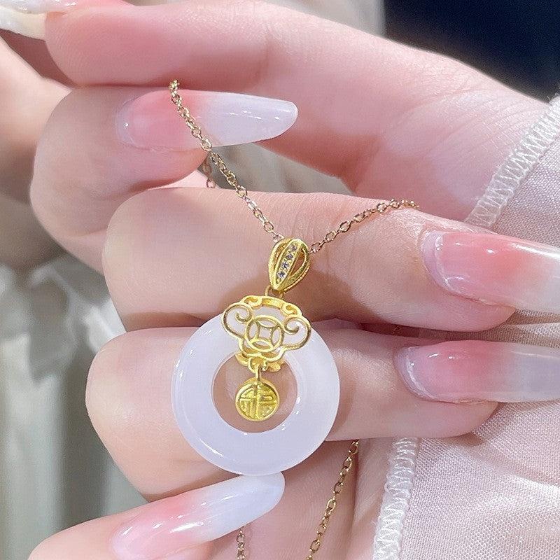 Classic Necklace with Timeless Appeal