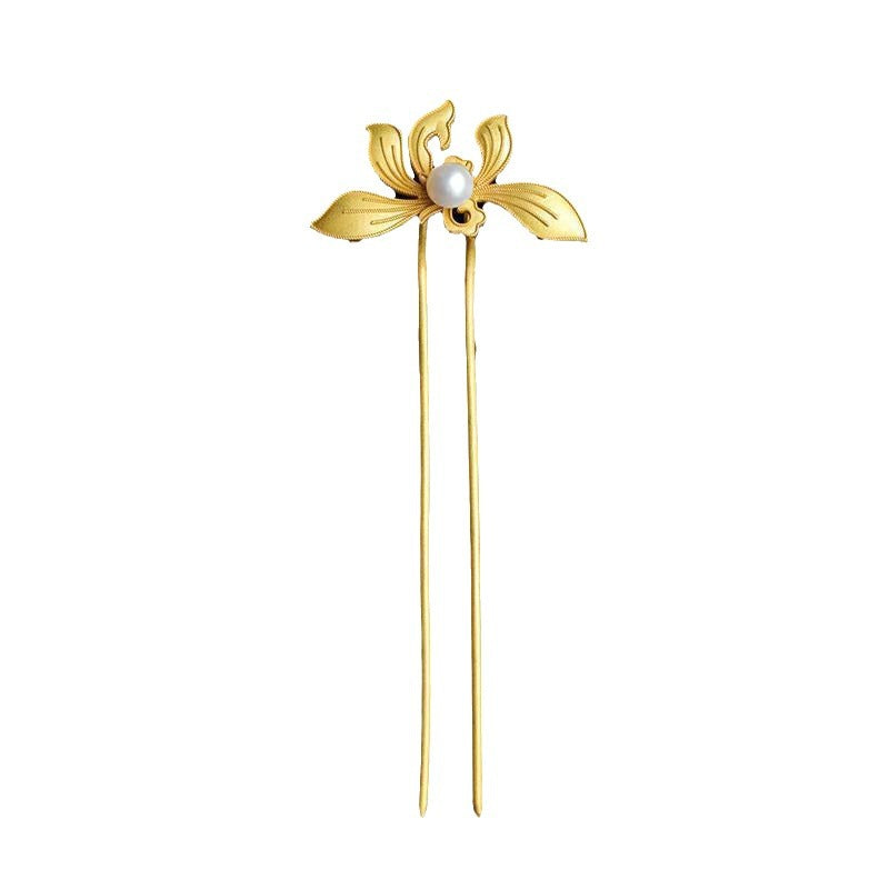 Elegant Gold Piece for Every Occasion