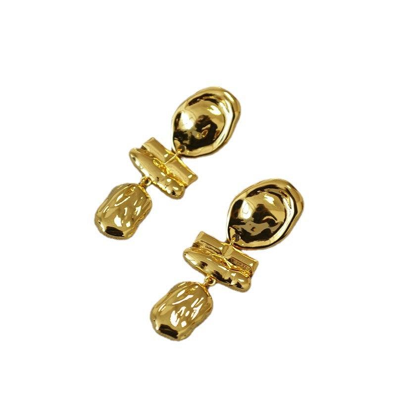 Elegant Gold Earring for Every Occasion