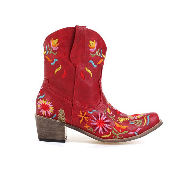 Graceful Orthopedic Boots for Modern Look