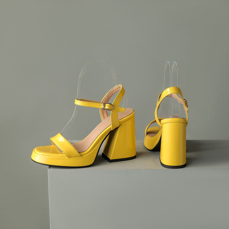 Classic Orthopedic Sandals with Timeless Style