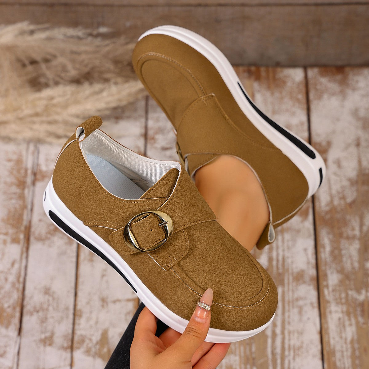 Graceful Orthopedic Shoes for Modern Look