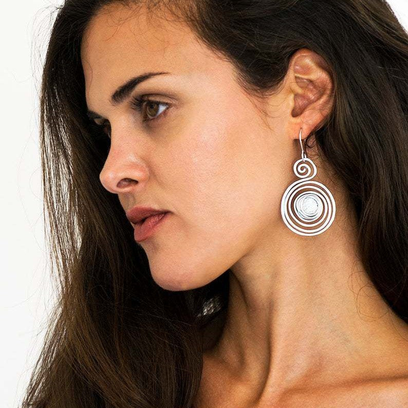 Charming Earring for Any Occasion