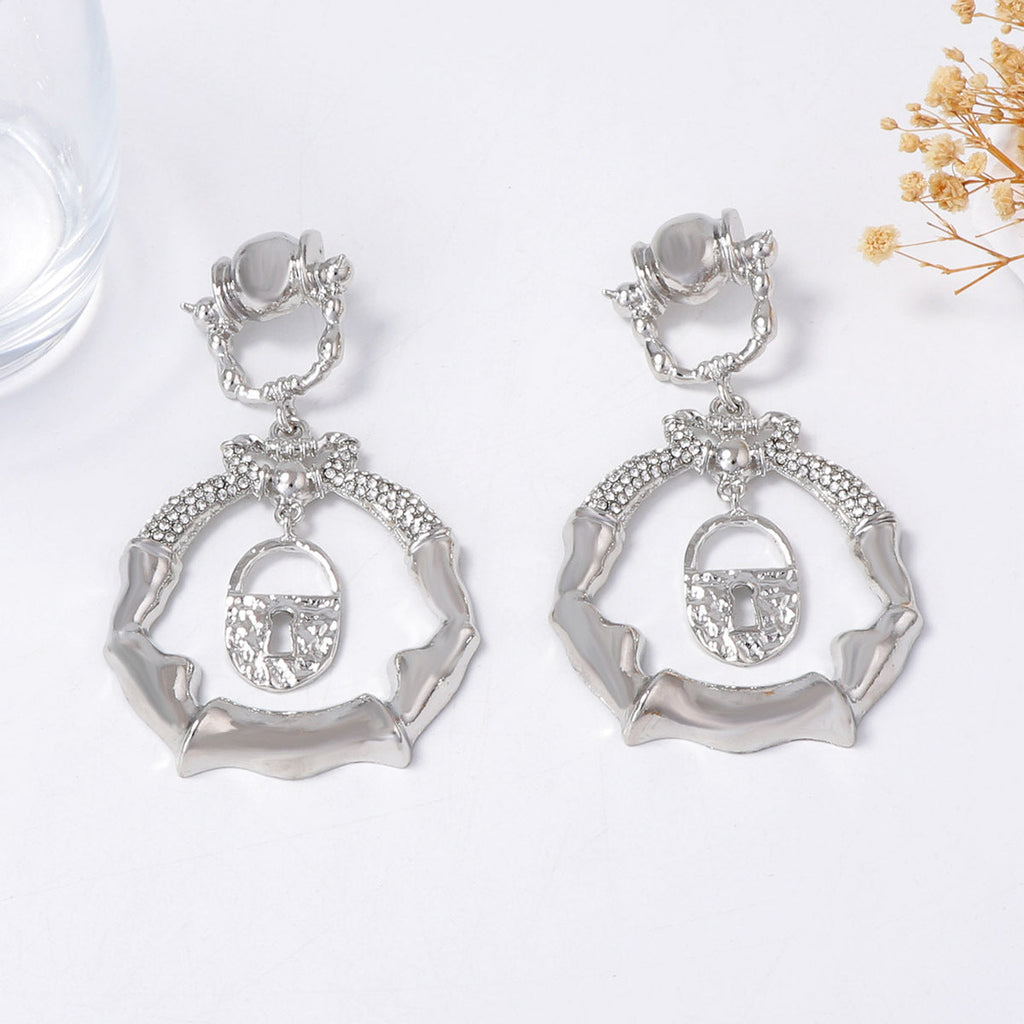 Elegant Piece for Every Occasion