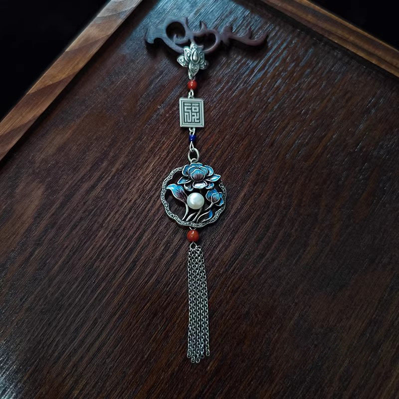 Stunning Silver Pendant for Daily Wear