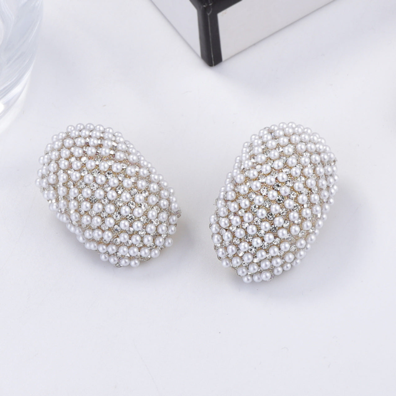 Beautiful Pearl Earring with Unique Style
