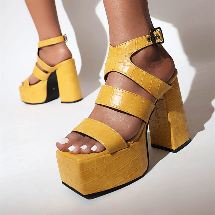 Chic Orthopedic Sandals with Unique Design