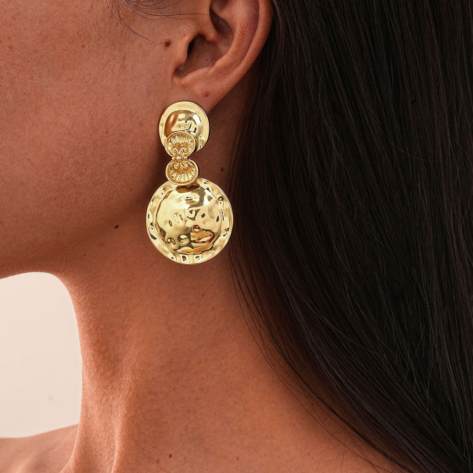Beautiful Gold Earring with Unique Style