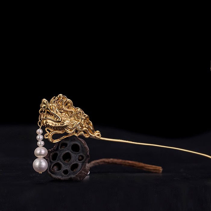 Charming Gold Piece for Any Occasion