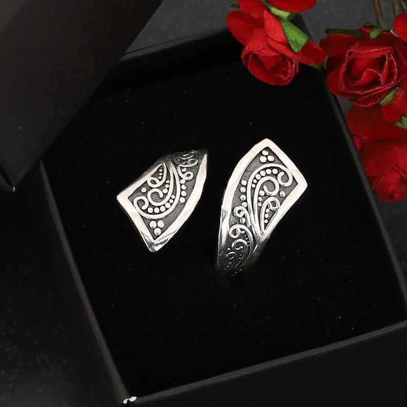Delicate Artisan Ring
