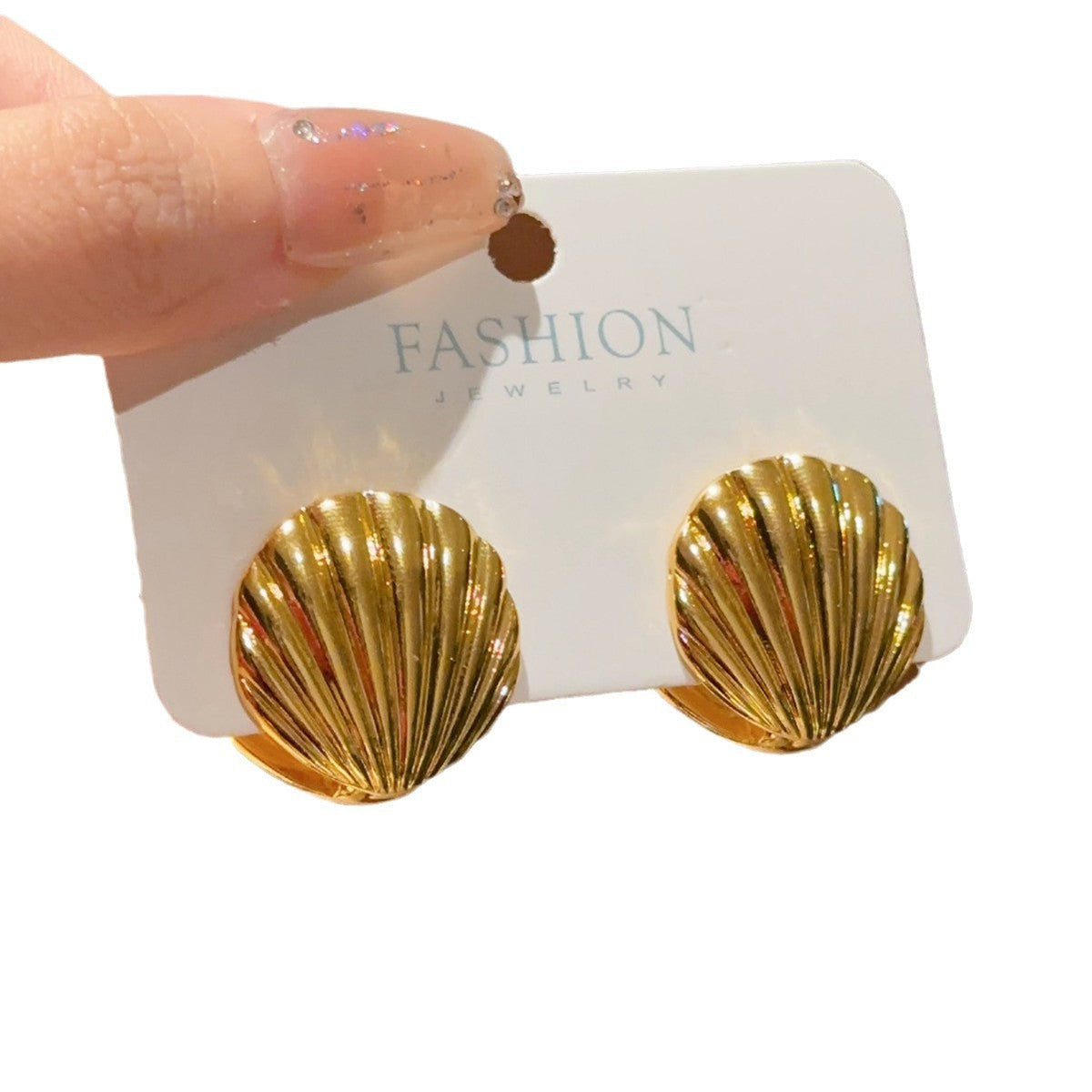 Charming Earring for Any Occasion