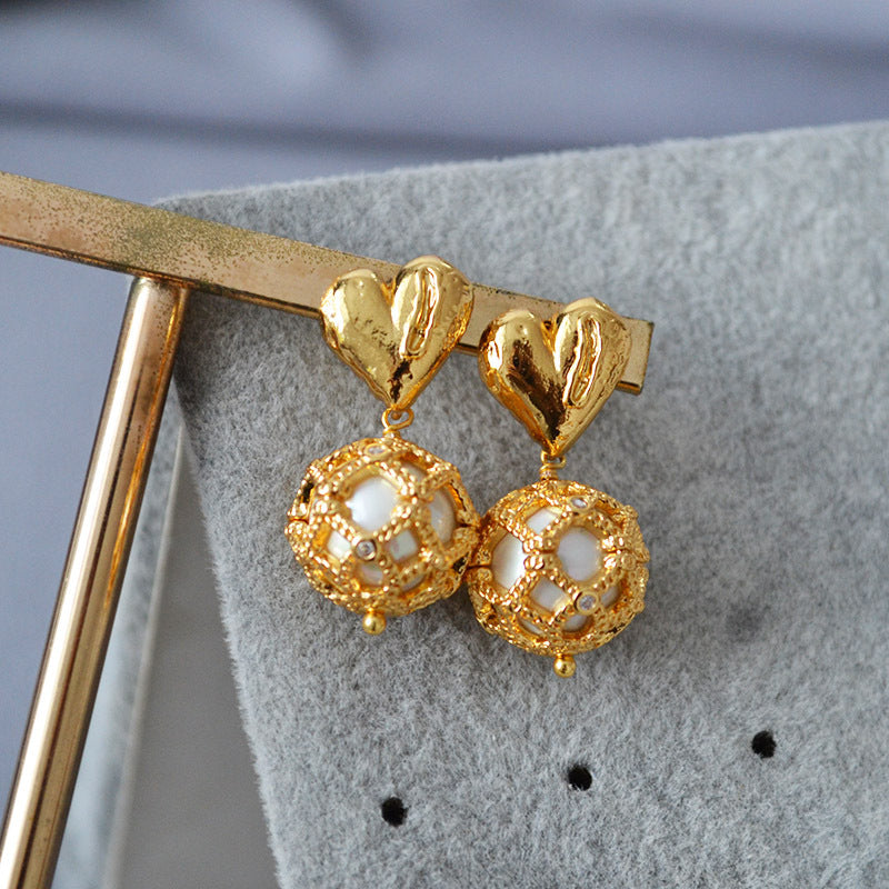 Vintage Handmade Gold Earring
