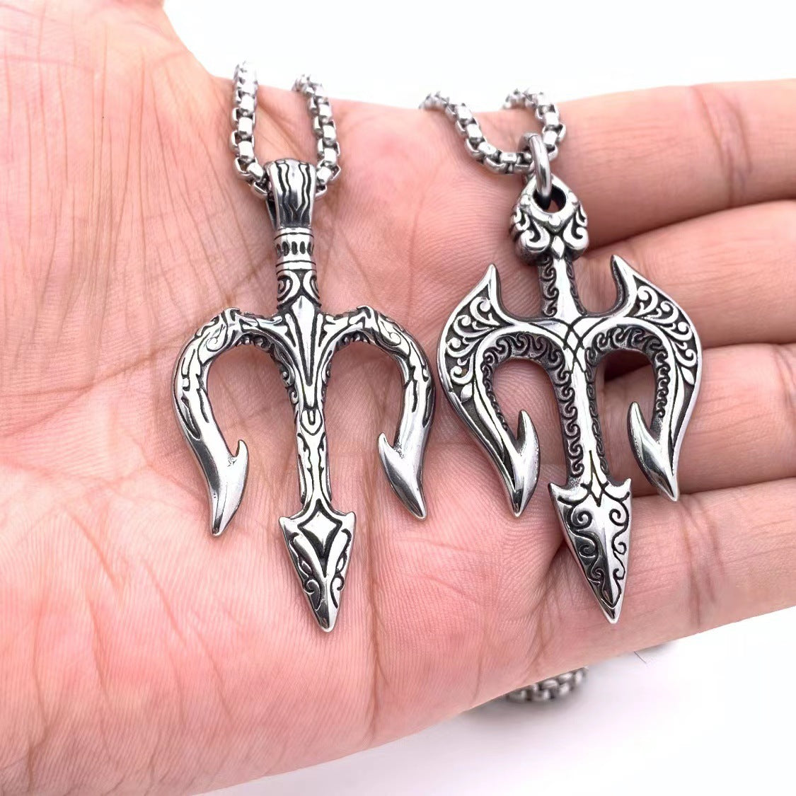 Classic Pendant with Timeless Appeal