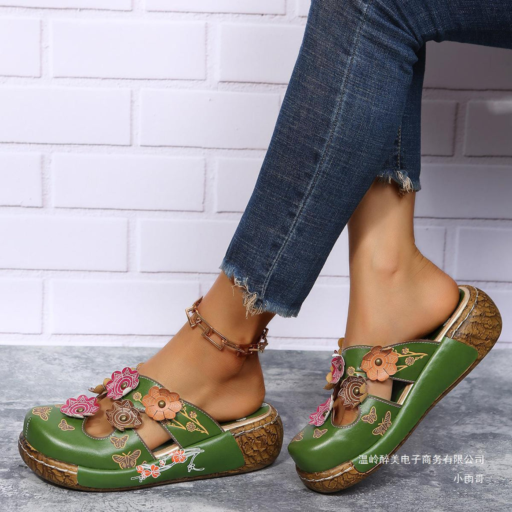 Graceful Orthopedic Sandals for Modern Look