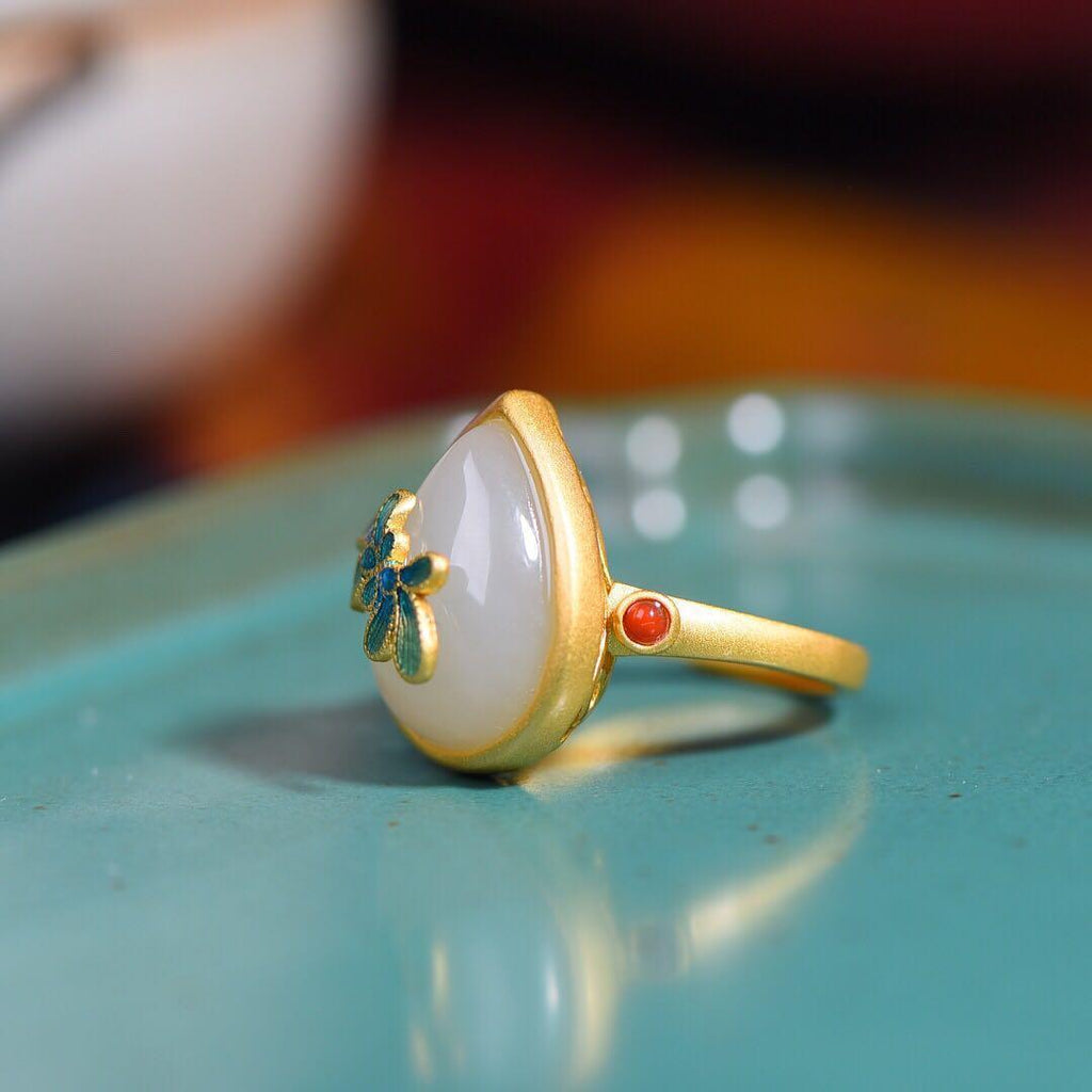 Romantic Silver Ring for Special Moments