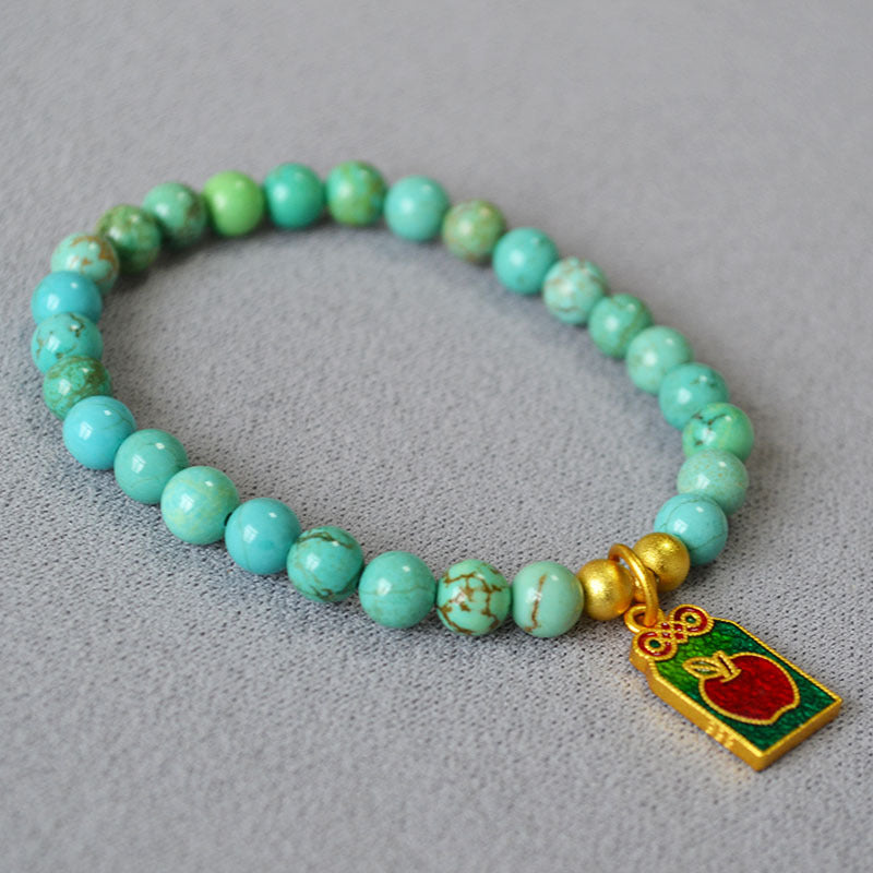 Charming Gold Bracelet for Any Occasion