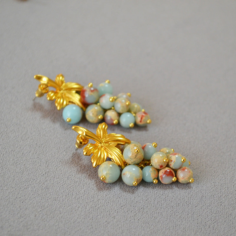 Charming Silver Earring for Any Occasion