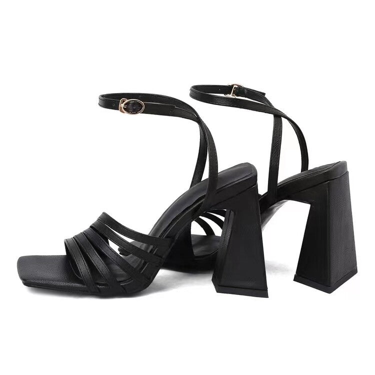 Graceful Orthopedic Sandals for Modern Look