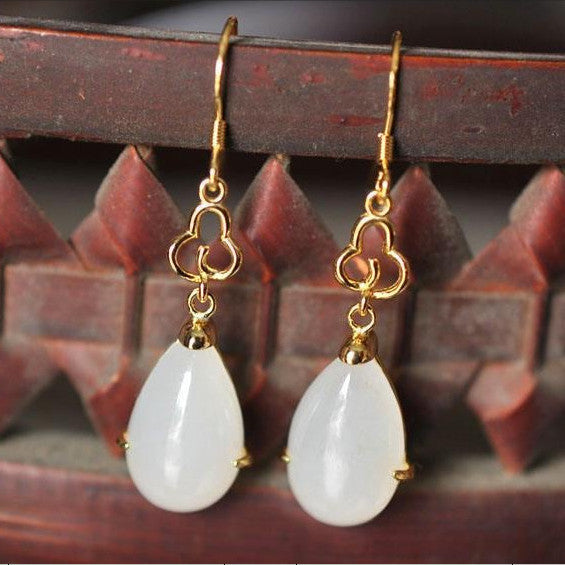 Romantic Gold Earring for Special Moments
