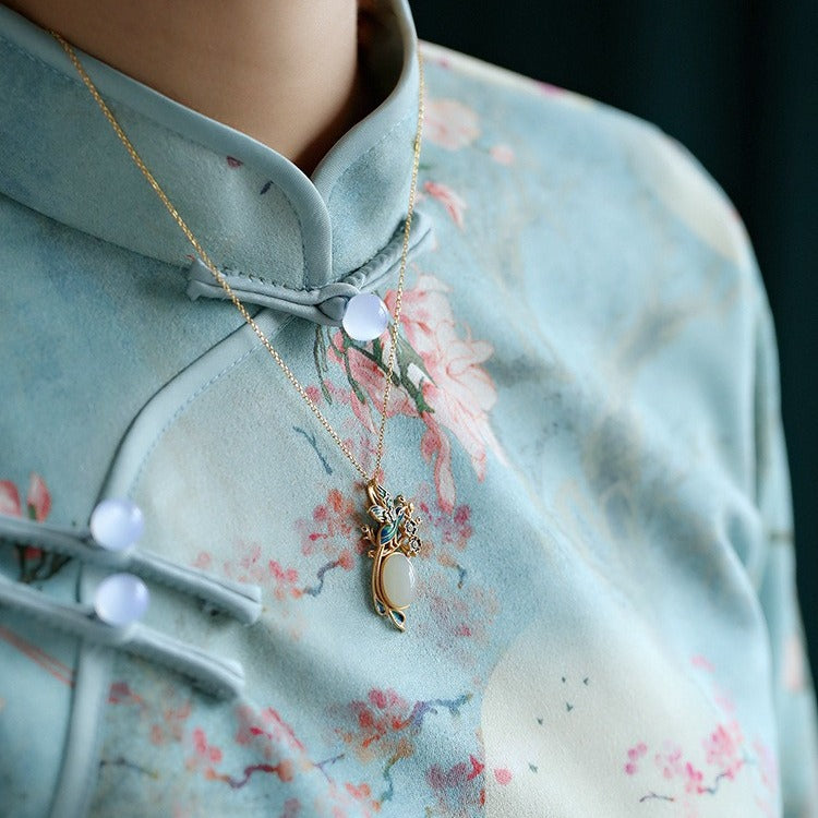 Romantic Gold Necklace for Special Moments