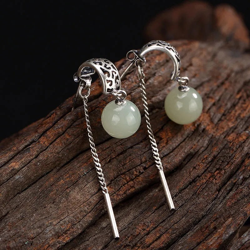 Charming Piece for Any Occasion