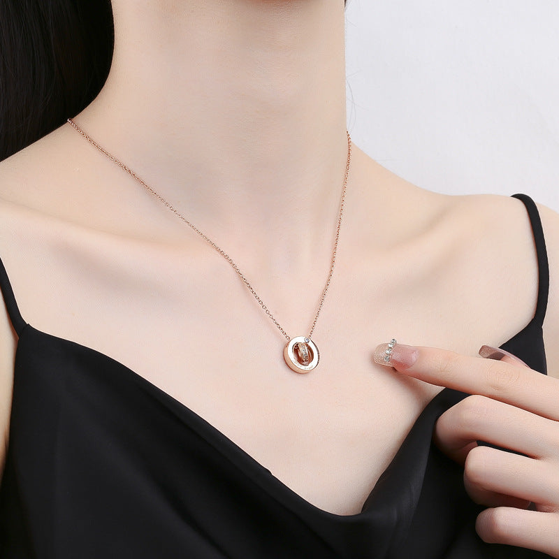Charming Gold Necklace for Any Occasion