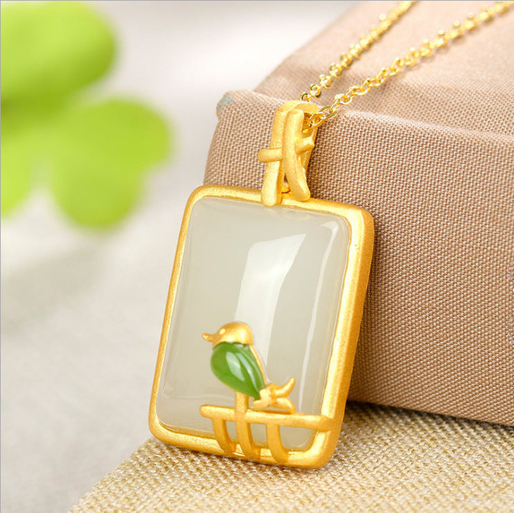 Stunning Gold Necklace for Daily Wear